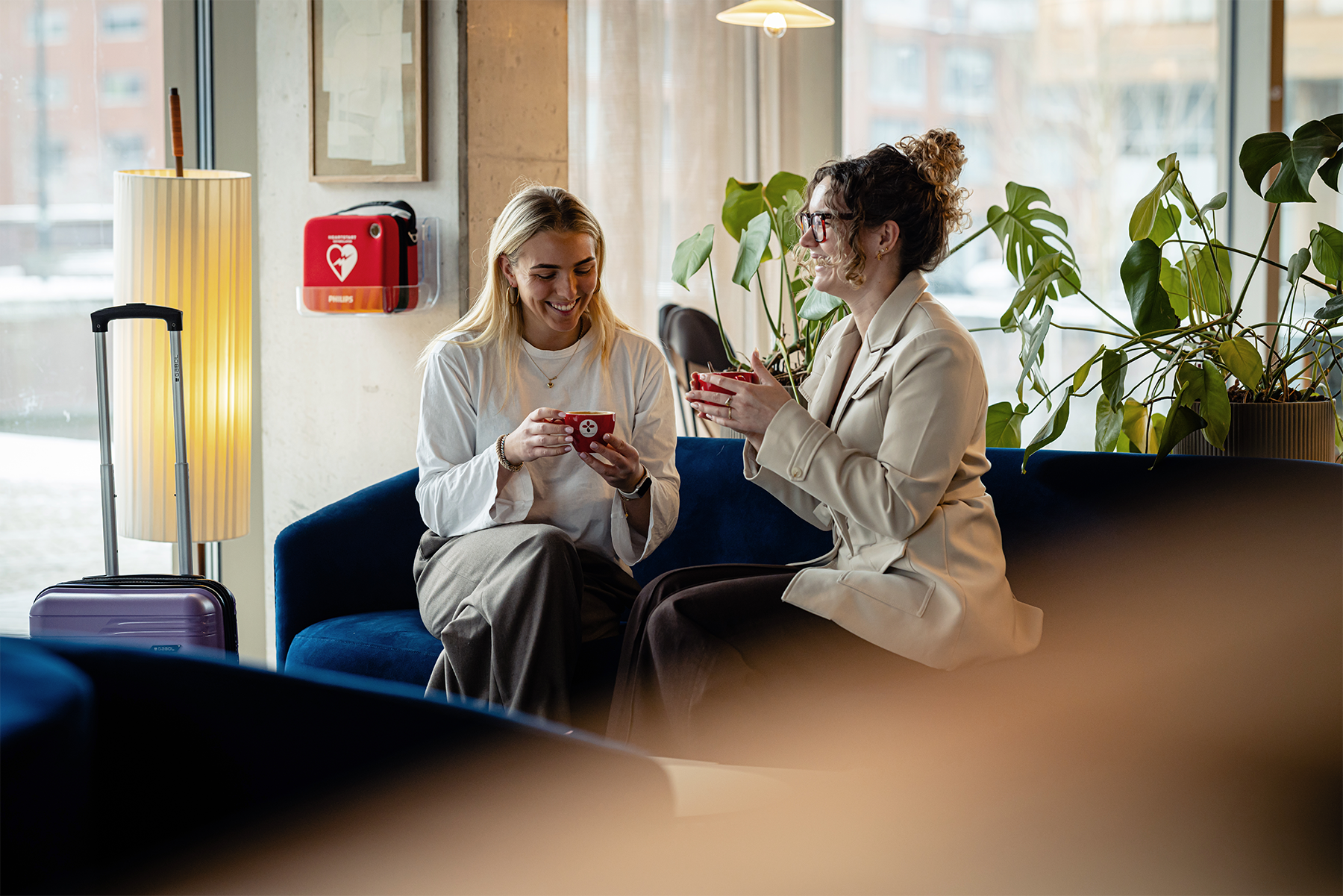 Twee vrouwen in gesprek